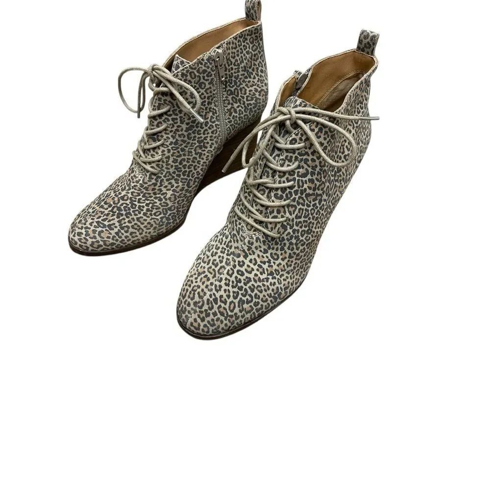 Lucky Brand Leopard Print Wedge Booties Lace Up Ankle Boots Womens 9.5 Boho